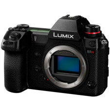 Фотоаппарат Panasonic Lumix DC-S1R Body